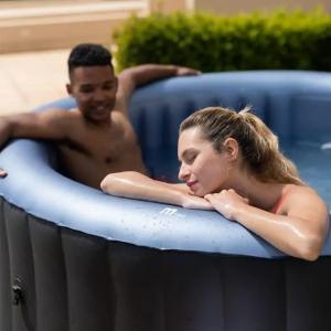 MSpa Bergen MAXI Airjet - 2.24 x 70cm - 8 Person Inflatable Spa